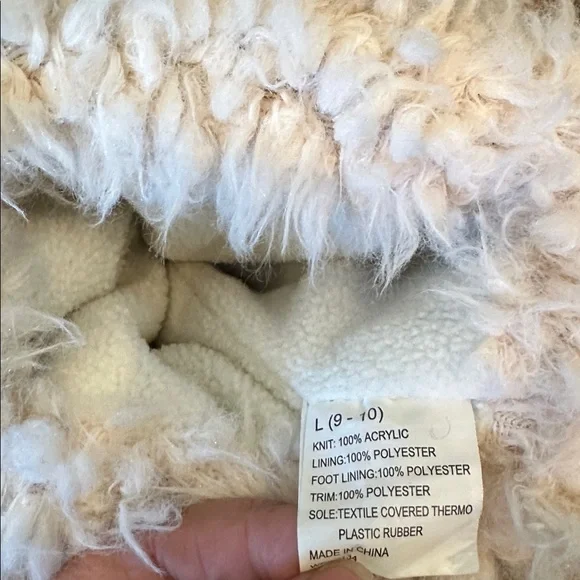 Muk Luks Tan and Cream Knit Boots with Tassels - Picture 6 of 8